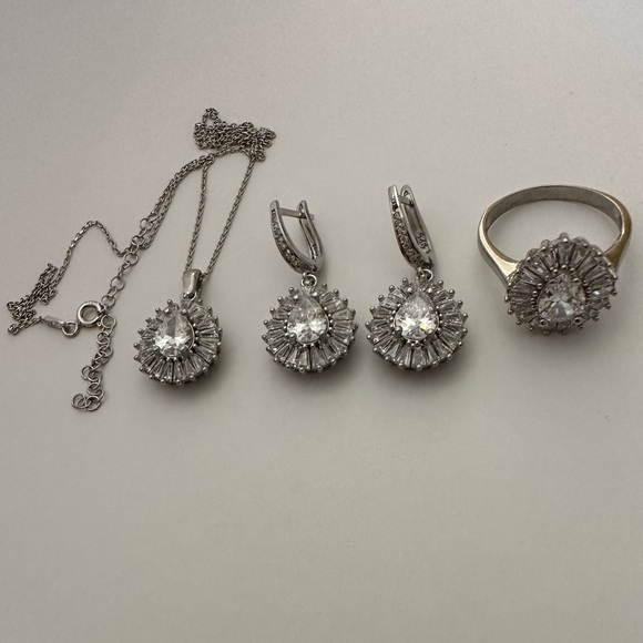 925 Silver baguette cz set trending drop